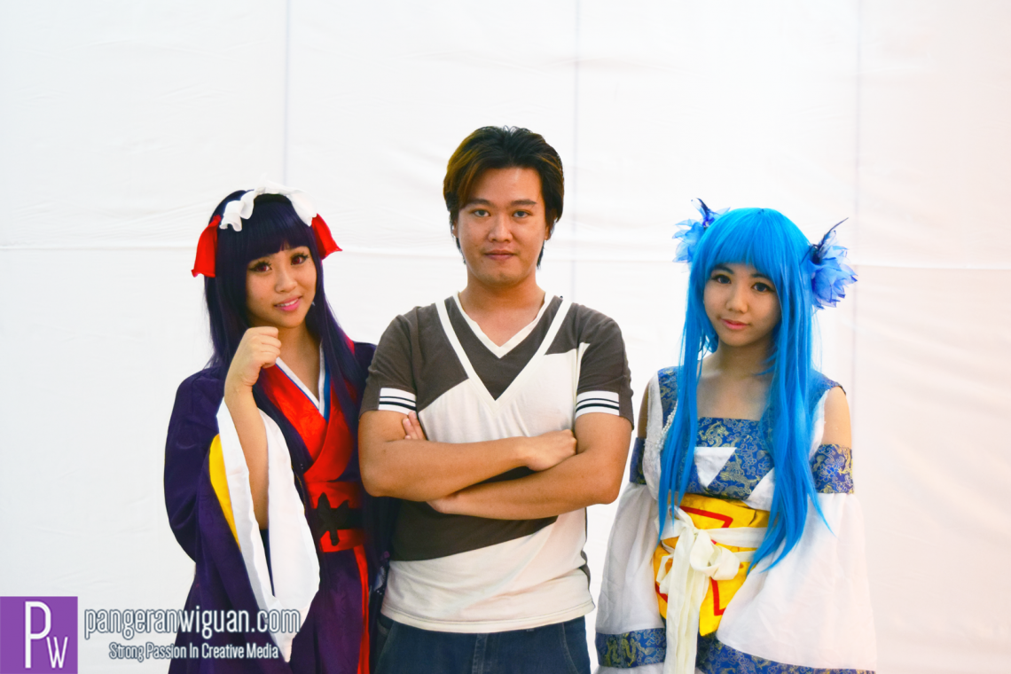 I was surrounded by cute girls. XD